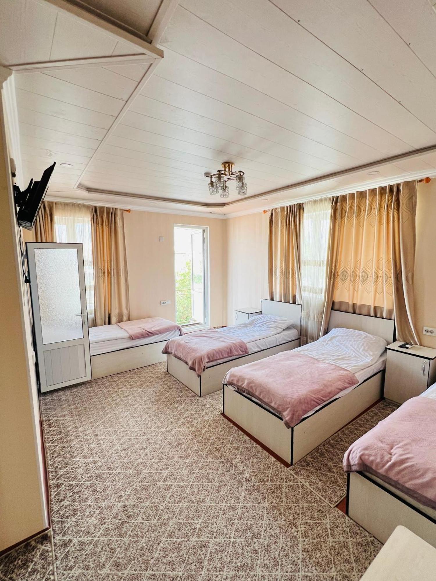 Hotel Zarafshon Panjakent 外观 照片